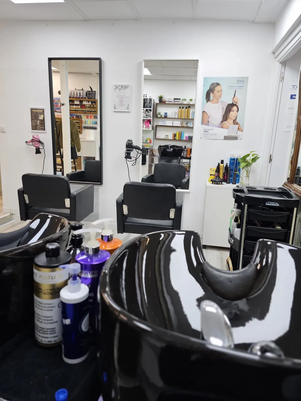 Estetic Marina Coloristas Barcelona Sants